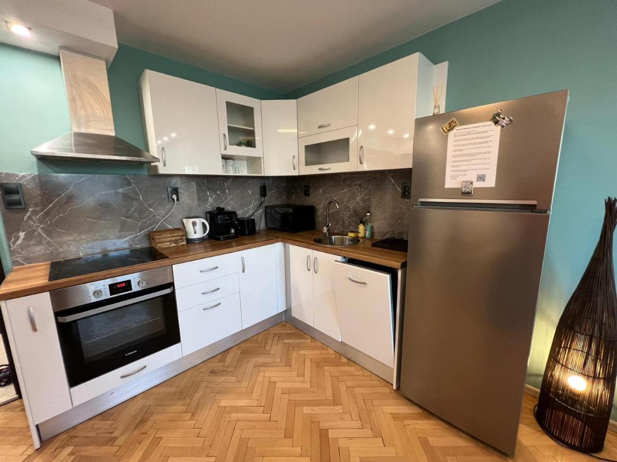 Appartamento Al Malina 3bdr Family With Parking Space Near Airport And Iec Sofia